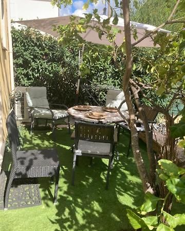 Location Studio De Charme อองทีบส์ ภายนอก รูปภาพ